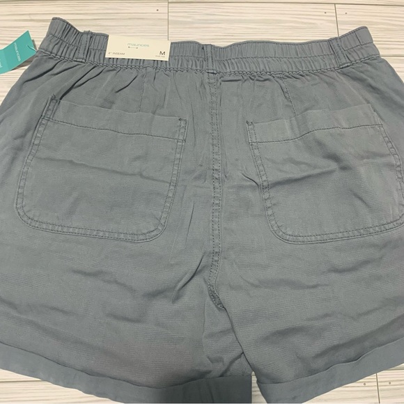 Maurices weekender gray cargo shorts NWT size medium - Picture 3 of 6